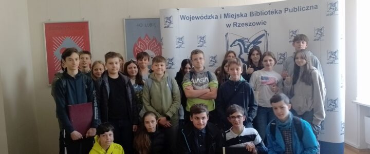 Wycieczka biblioteczna do Czytelni Głównej WiMBP w Rzeszowie